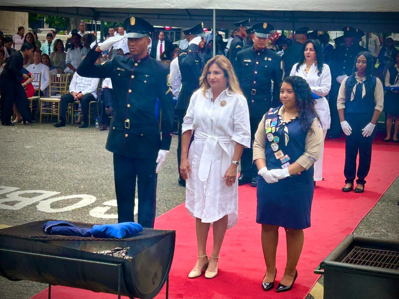 ACTO DE CREMACIÓN DE BANDERA